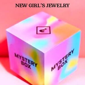 New 10 pc Girl's Jewelry Mystery Boutique Inventory box Retail value‎ $158 +